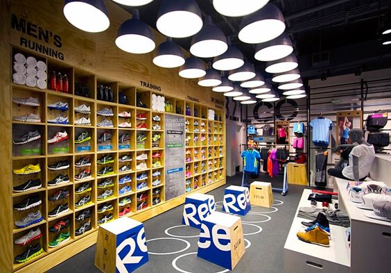 鄭州店面設(shè)計之櫥窗設(shè)計